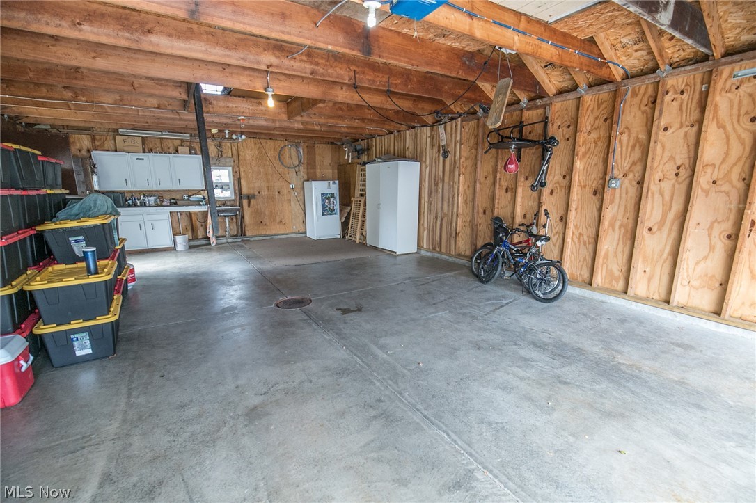 1544 Lander Road Cleveland, OH 44124 - Photo 30 of 35