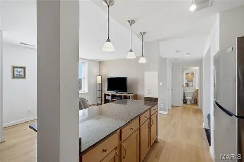 $113,900 | 5330 Pershing Avenue, Unit 805, St. Louis, MO 63112