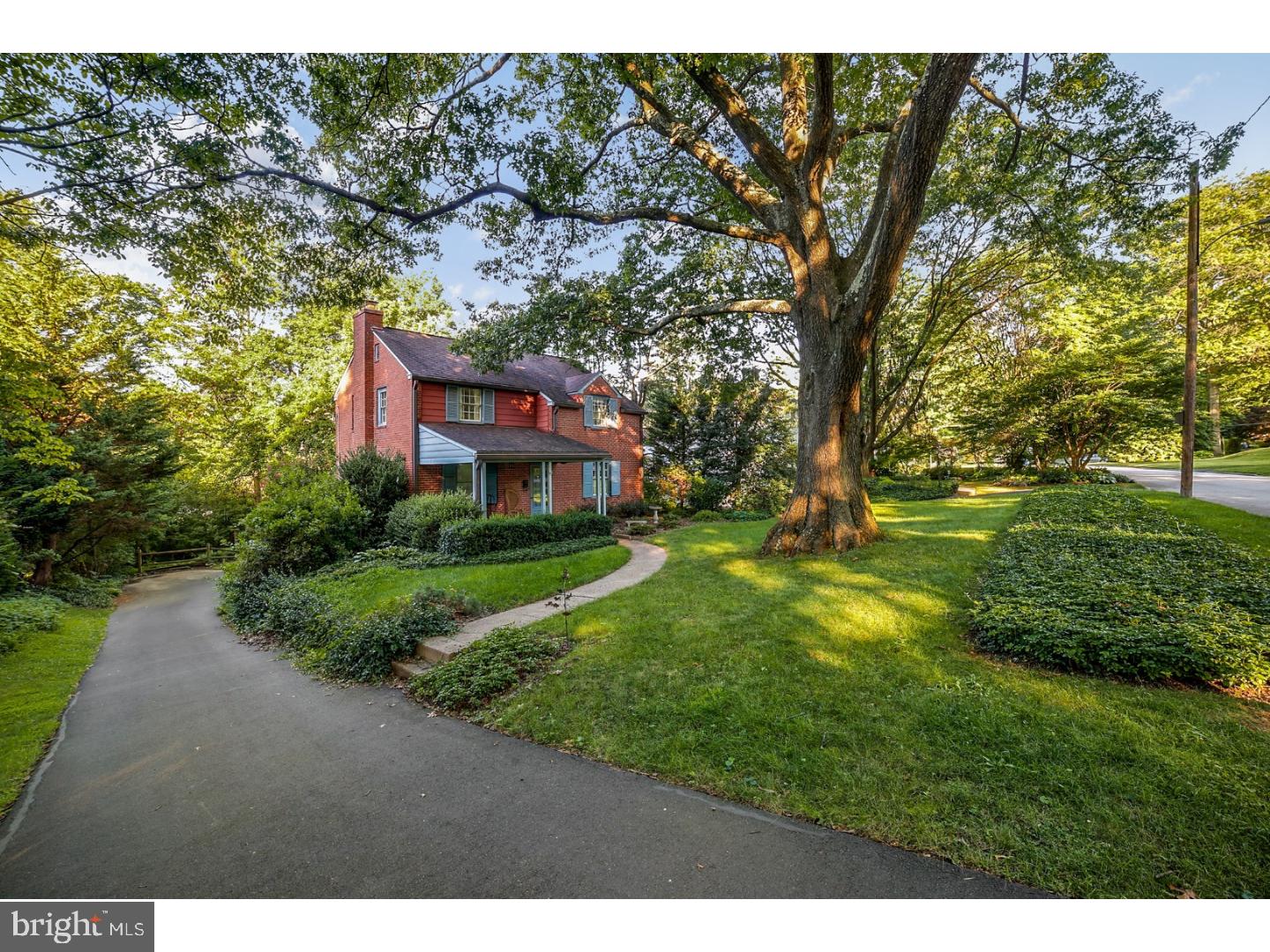528 Fox Road Glenside, PA 19038 - Photo 2 of 25 Gallery Image 2