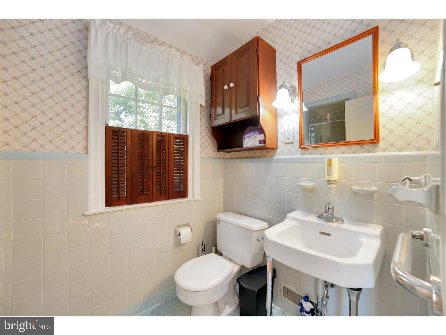 528 Fox Road Glenside, PA 19038 - Photo 15 of 25 Gallery Image 15