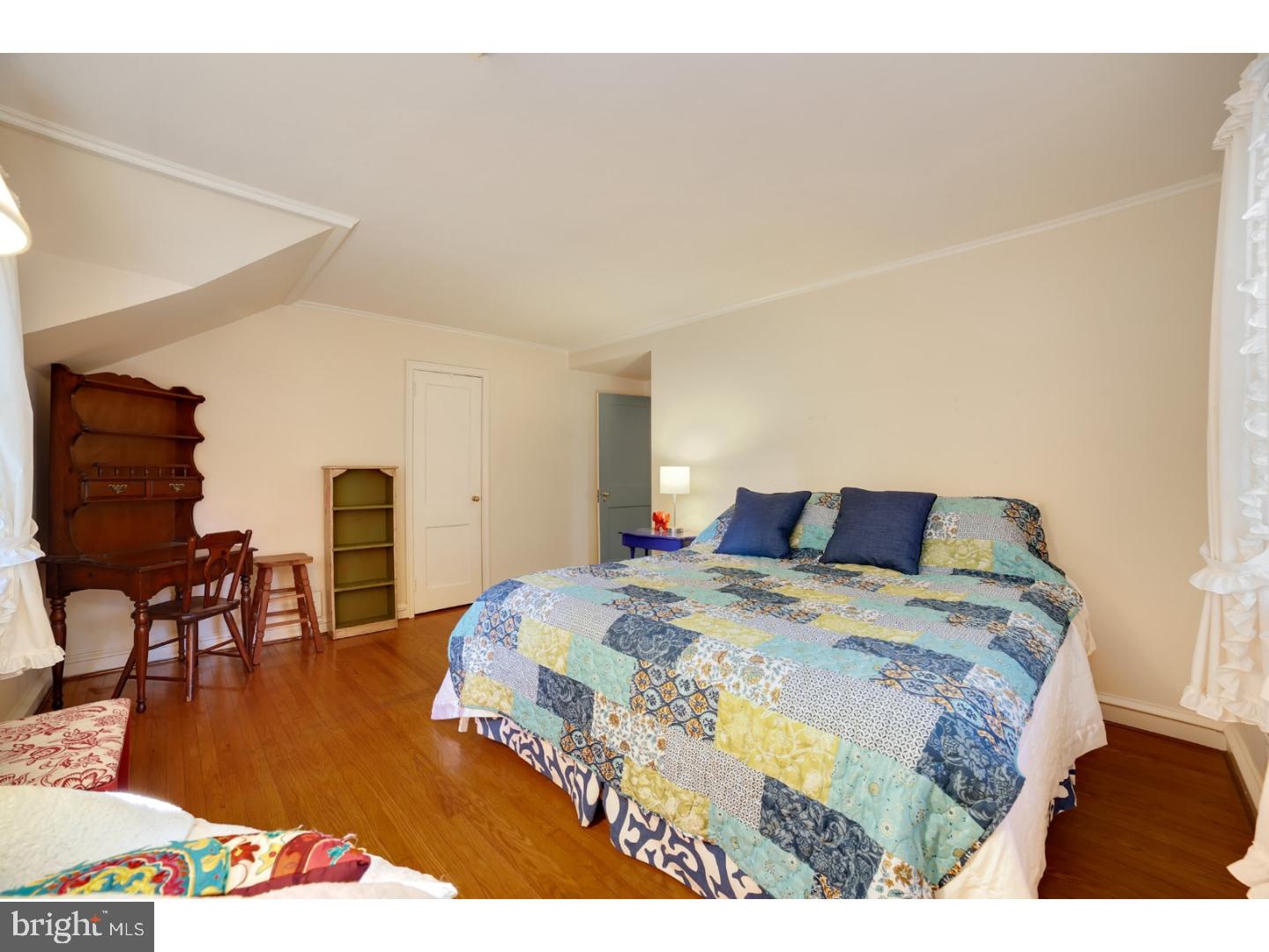 528 Fox Road Glenside, PA 19038 - Photo 17 of 25 Gallery Image 17