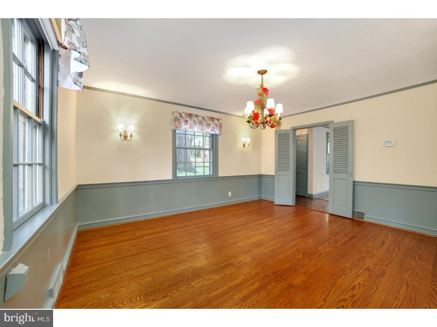 528 Fox Road Glenside, PA 19038 - Photo 8 of 25 Gallery Image 8