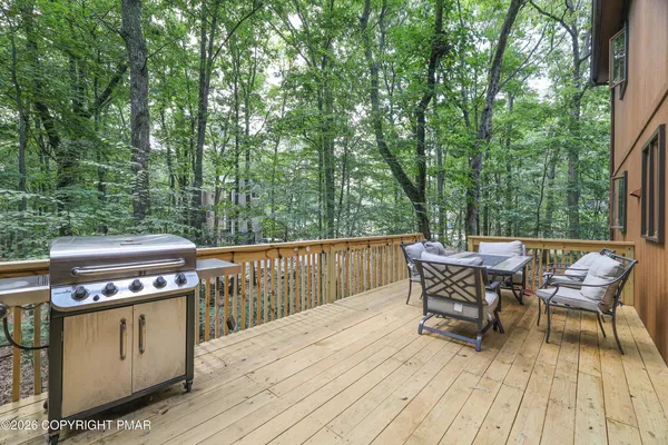 $645,000 | 307 Robinwood Terrace, East Stroudsburg, PA 18301