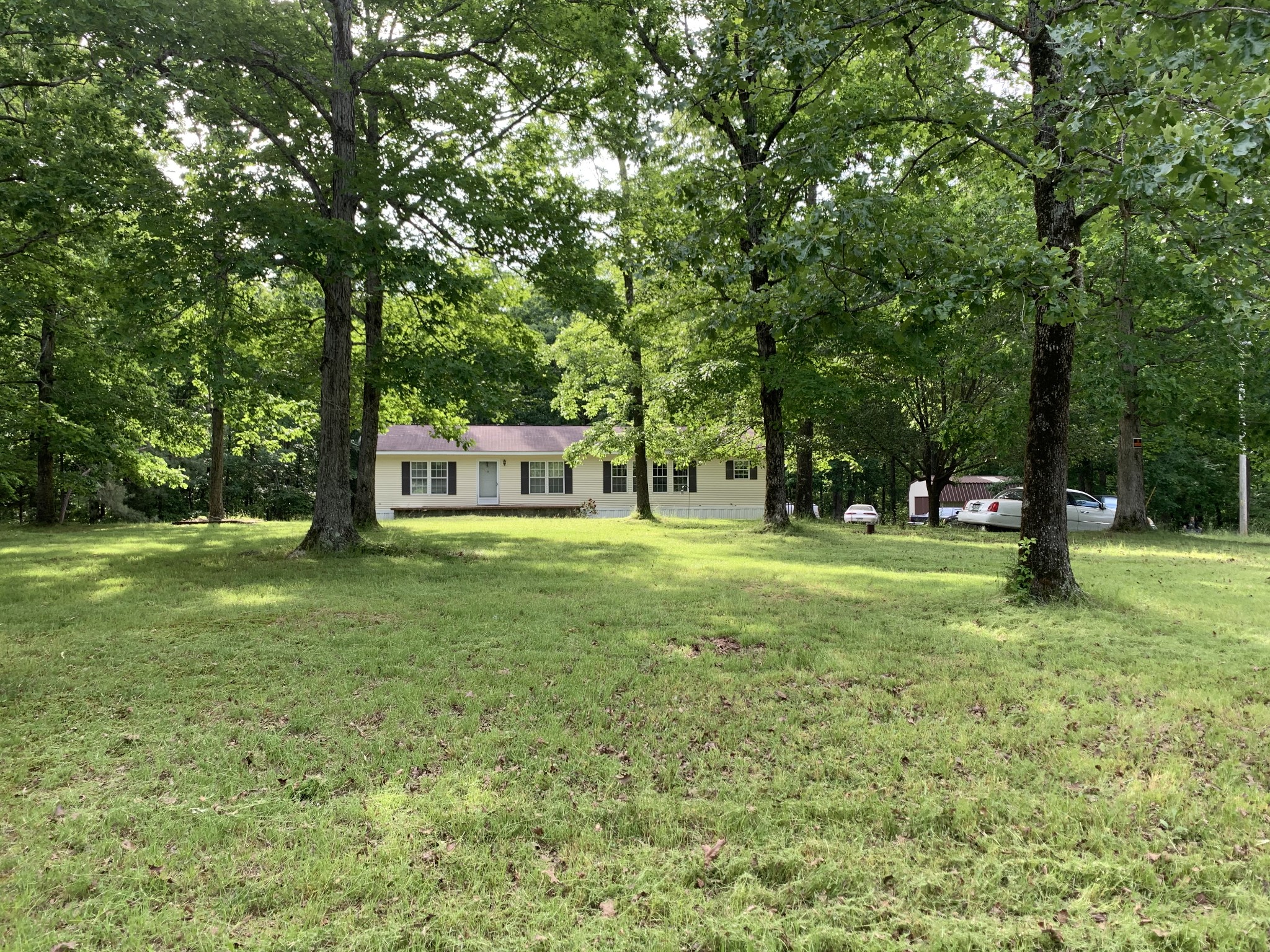 886 Overhead Bridge Road Hampshire, TN 38461 - Photo 8 of 13 Gallery Image 8