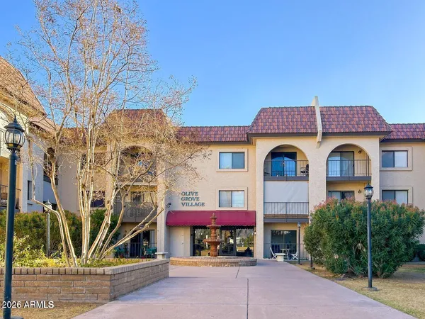 $148,500 | 3033 East Devonshire Avenue, Unit 1009, Phoenix, AZ 85016