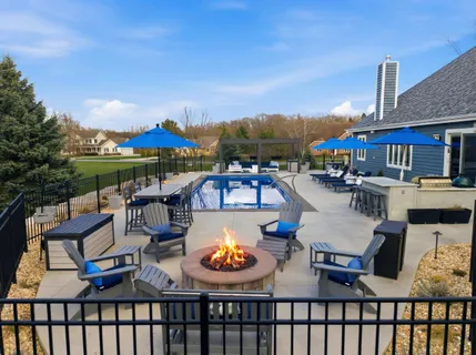 $1,250,000 | N42W33420 Glen View Court, Nashotah, WI 53058