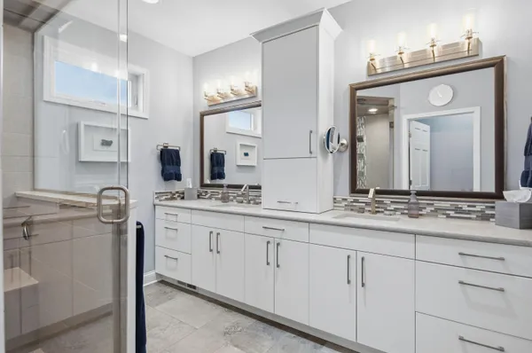 $1,250,000 | N42W33420 Glen View Court, Nashotah, WI 53058