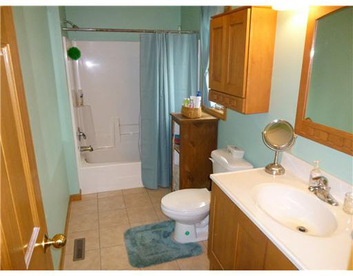 63700 Thorn Road North Liberty, IN 46554 - Photo 9 of 24 Gallery Image 9