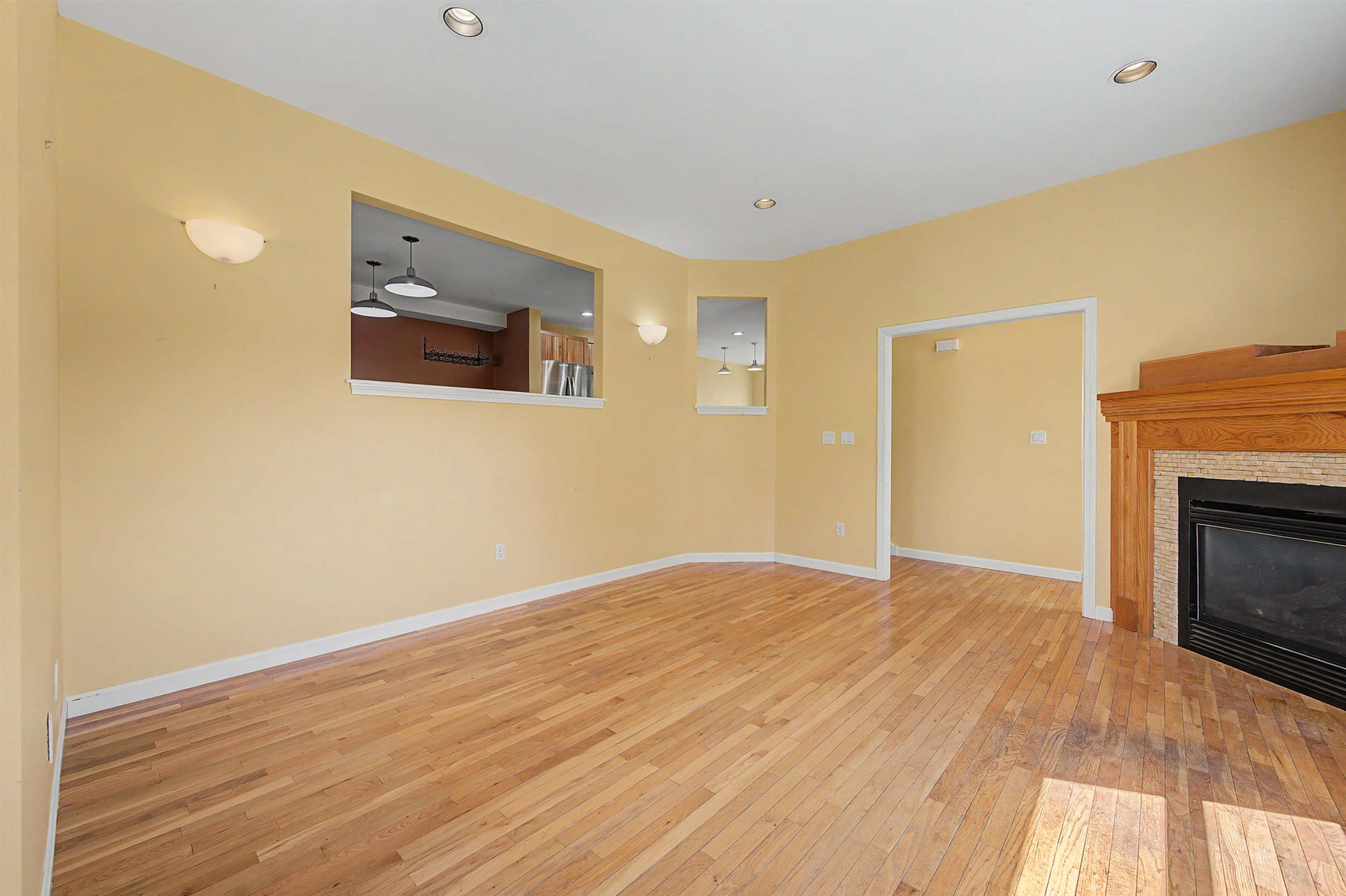 6 General Court, Unit 6 Grantham, NH 03753 - Photo 8 of 60