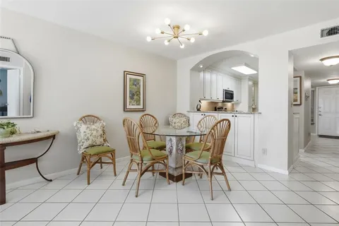 $520,000 | 6021 Bahia Del Mar Circle, Unit 137, St. Petersburg, FL 33715