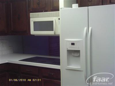 3220 Red Barn Road Flint, MI 48507 - Photo 5 of 10 20192294-4.JPG