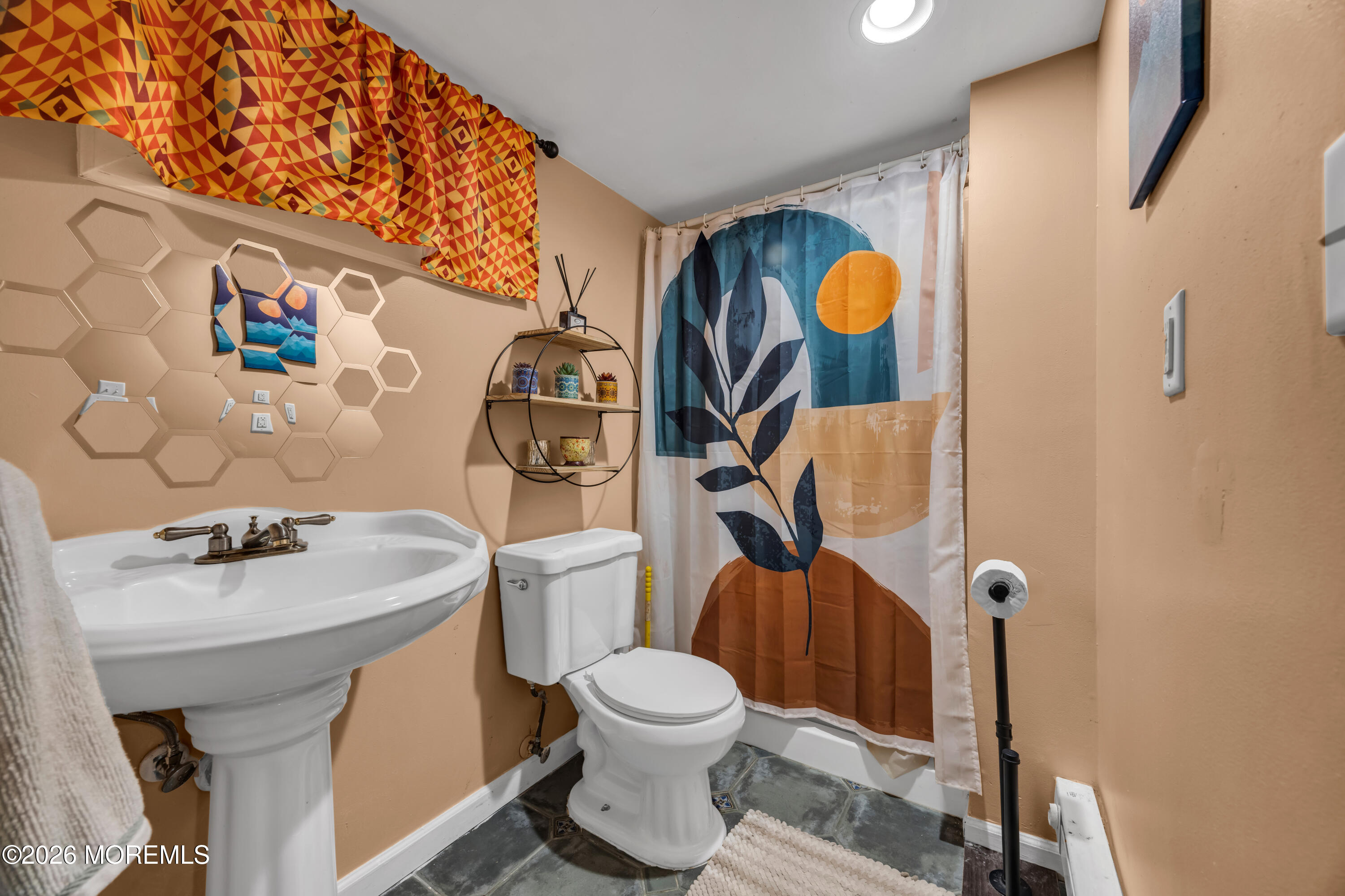 248 Division Street Keyport, NJ 07735 - Photo 20 of 28 Downstairs Suite - Full Bathroom