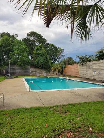 $176,400 | 2030 Coldspring Drive, Unit 707G, North Charleston, SC 29406