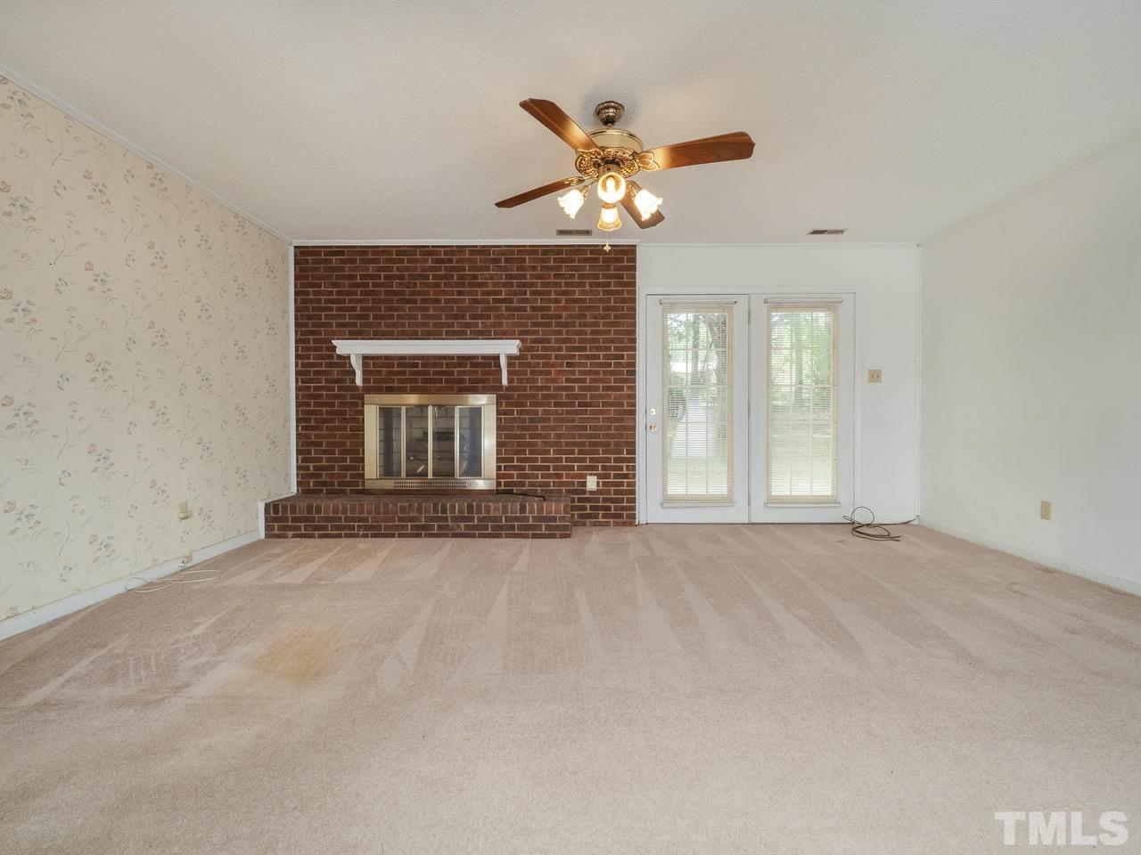 1504 Kennon Road Garner, NC 27529 - Photo 7 of 25 Gallery Image 7