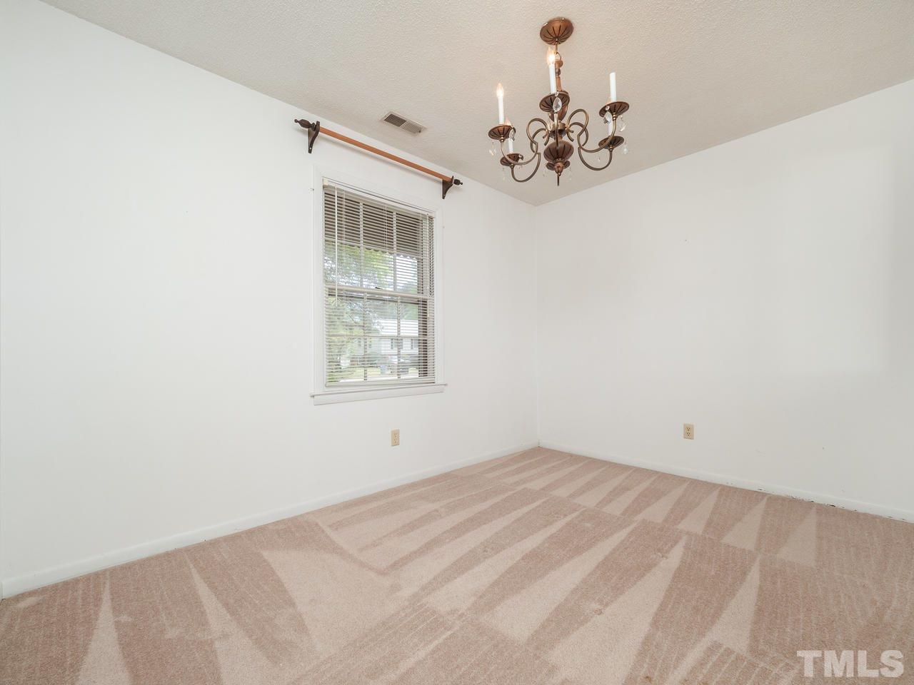 1504 Kennon Road Garner, NC 27529 - Photo 9 of 25 Gallery Image 9