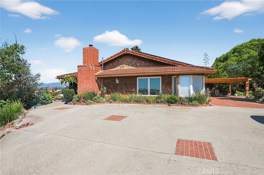 10085 West Lilac Road Escondido, CA 92026 - Photo 1 of 1 Gallery Image 1