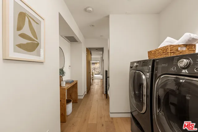 $1,295,000 | 820 North Formosa Avenue, Los Angeles, CA 90046