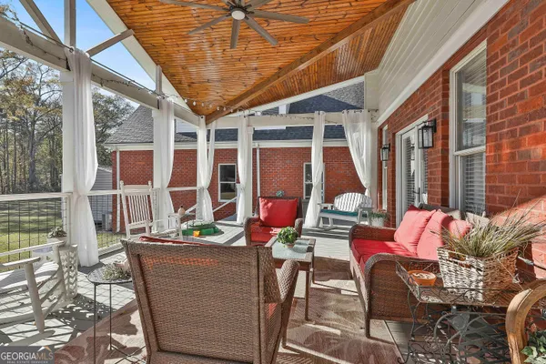 $899,900 | 395 West McIntosh Road, Brooks, GA 30205