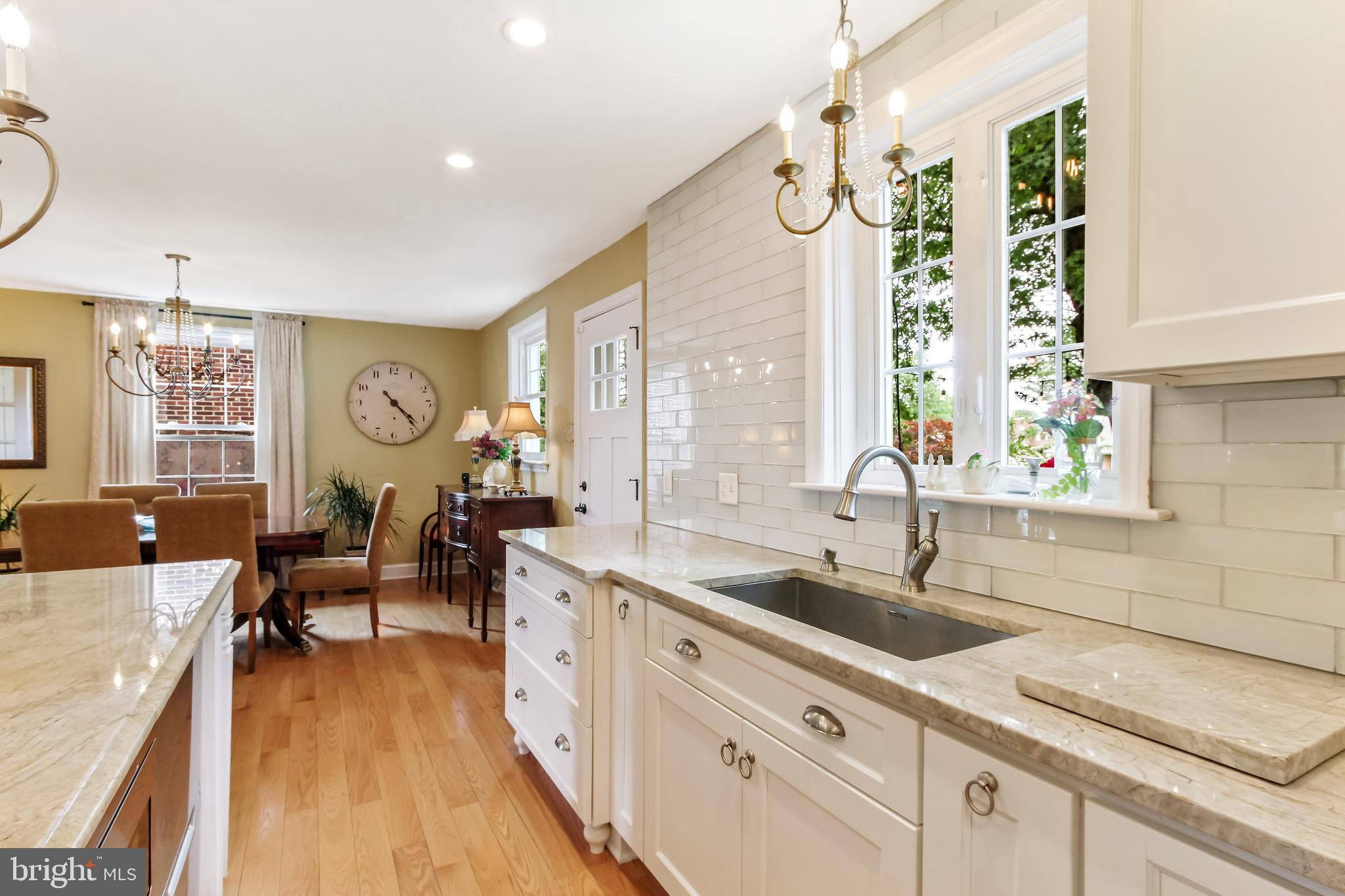 946 Grandview Road York, PA 17403 - Photo 11 of 29 Gallery Image 11