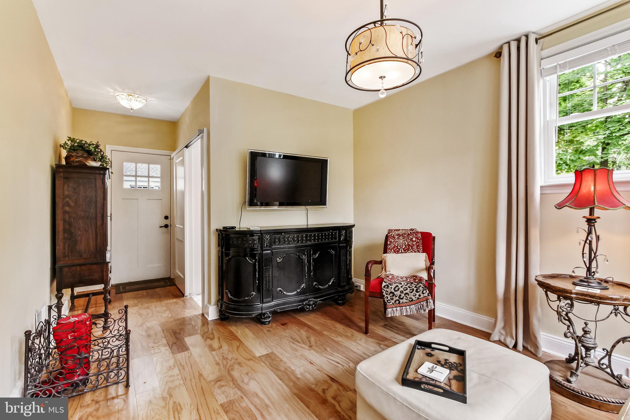 946 Grandview Road York, PA 17403 - Photo 13 of 29 Gallery Image 13