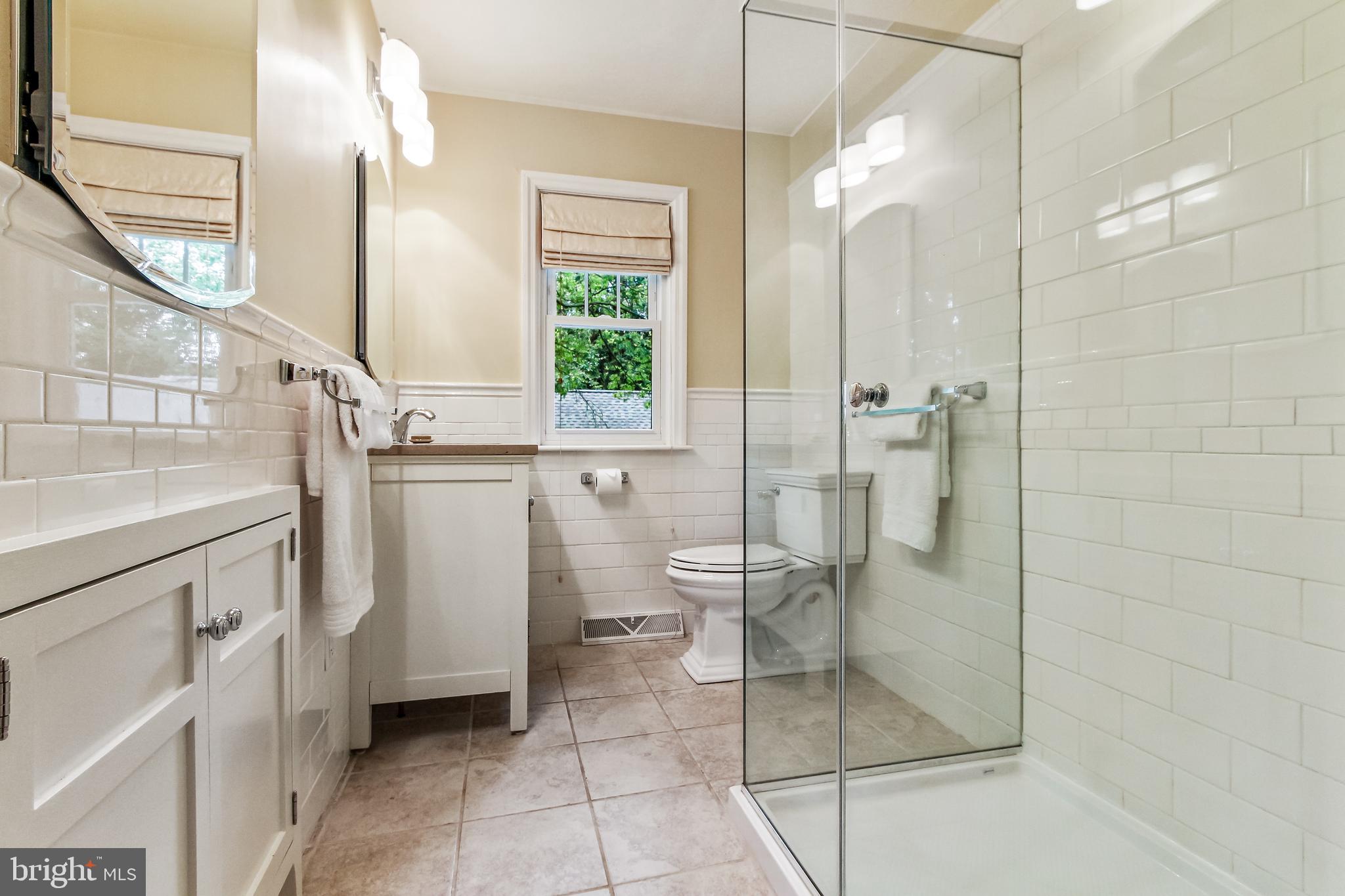 946 Grandview Road York, PA 17403 - Photo 18 of 29 Gallery Image 18