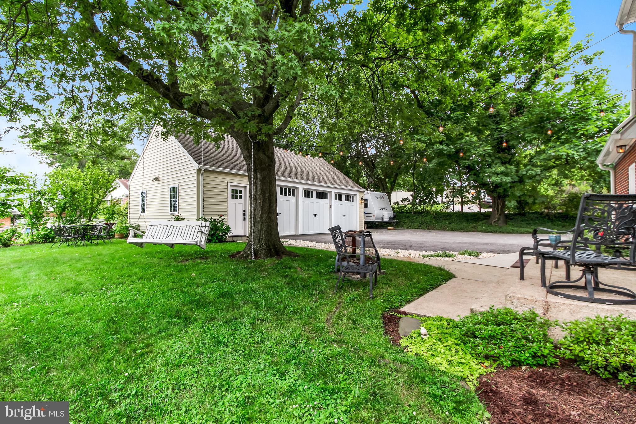 946 Grandview Road York, PA 17403 - Photo 23 of 29 Gallery Image 23