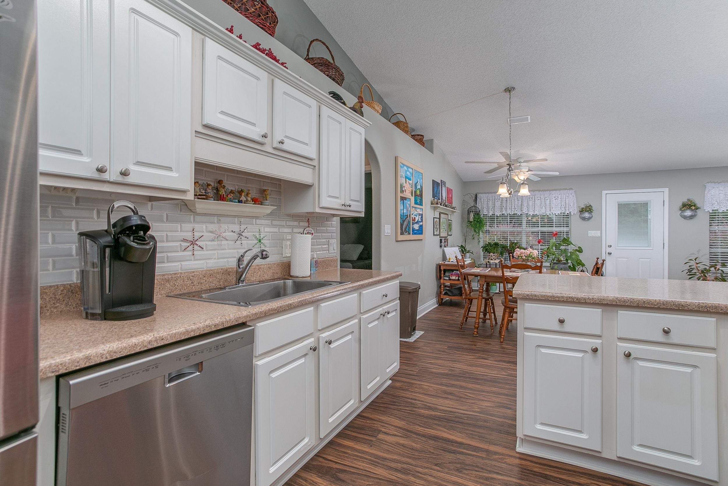 558 Leeds Court Foley, AL 36535 - Photo 13 of 48