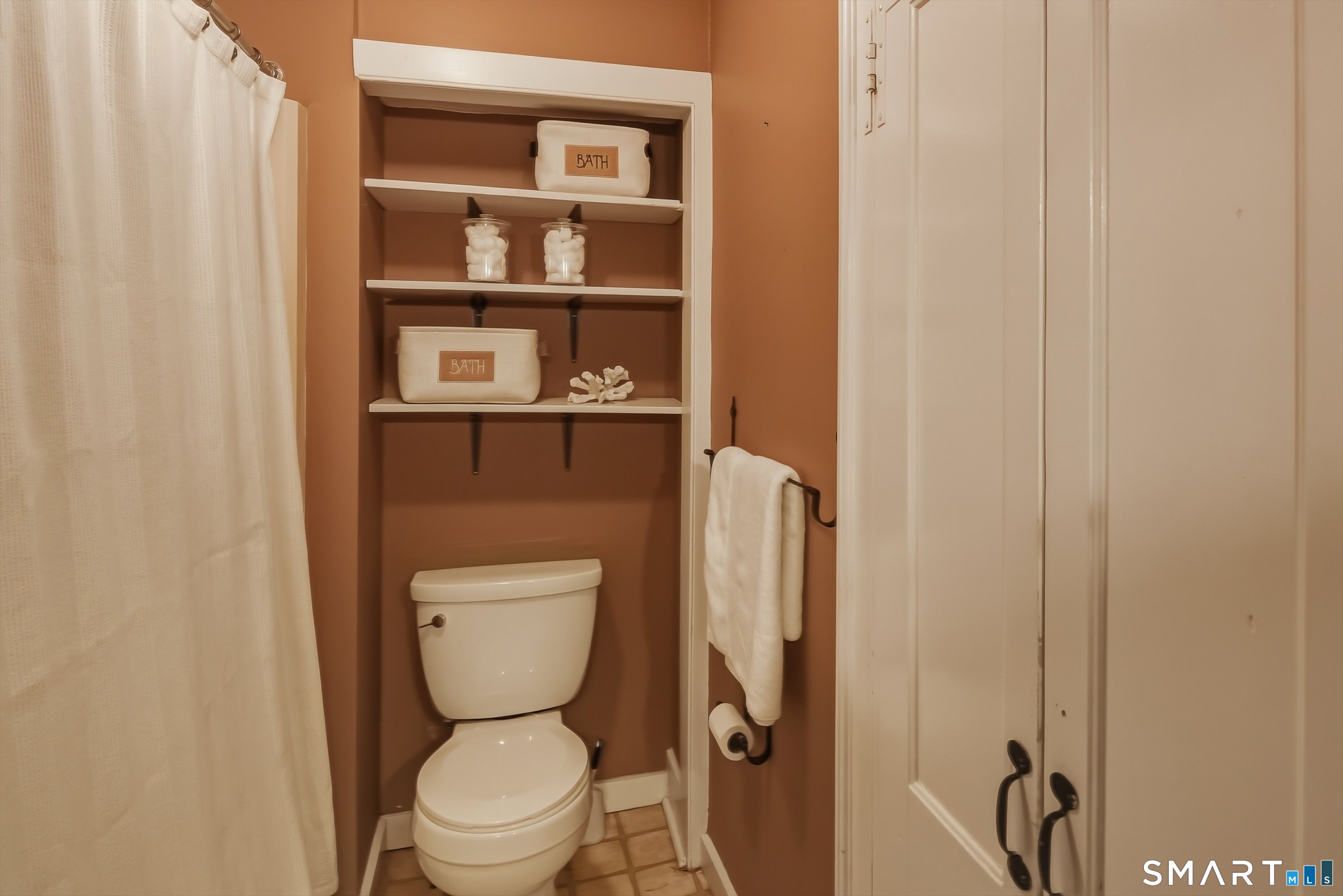 48 State Street Guilford, CT 06437 - Photo 21 of 40