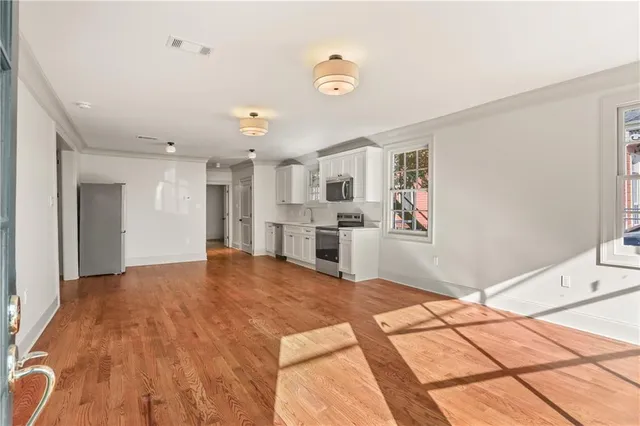 $2,295 | 600 Pelican Avenue, New Orleans, LA 70114