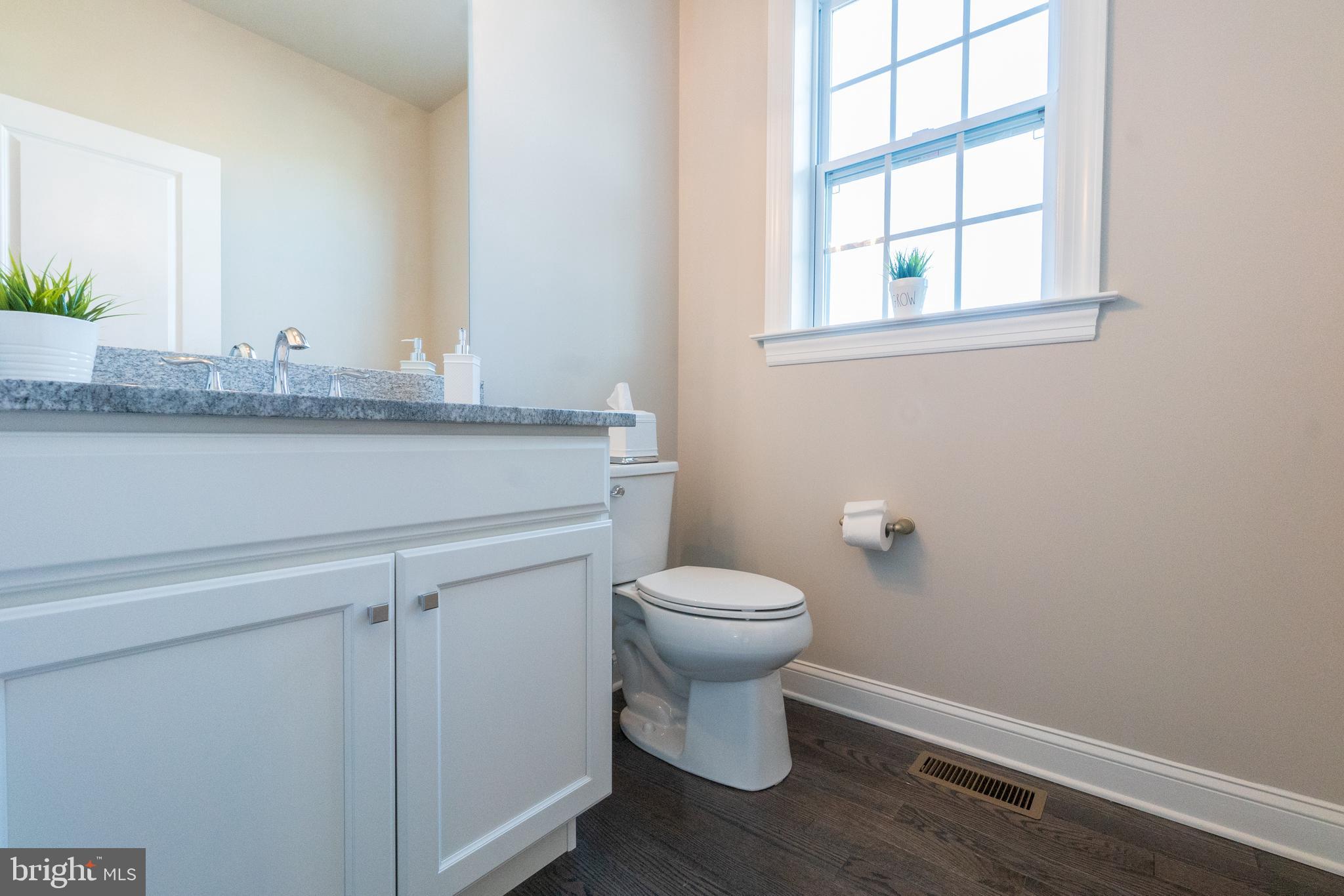 13 Pettit's Bridge Road Jamison, PA 18929 - Photo 21 of 44 Powder room