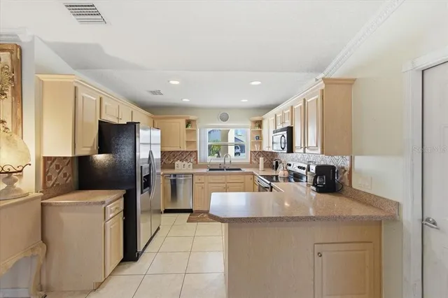 $724,875 | 1 Coral Reef Court North, Palm Coast, FL 32137