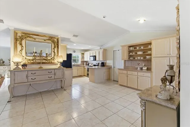 $724,875 | 1 Coral Reef Court North, Palm Coast, FL 32137