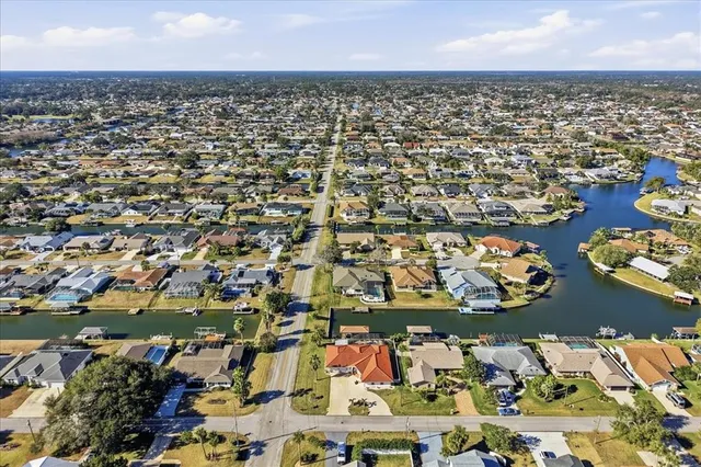 $724,875 | 1 Coral Reef Court North, Palm Coast, FL 32137