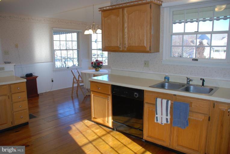 85 Mendenhall Road Elkton, MD 21921 - Photo 3 of 30 Kitchen
