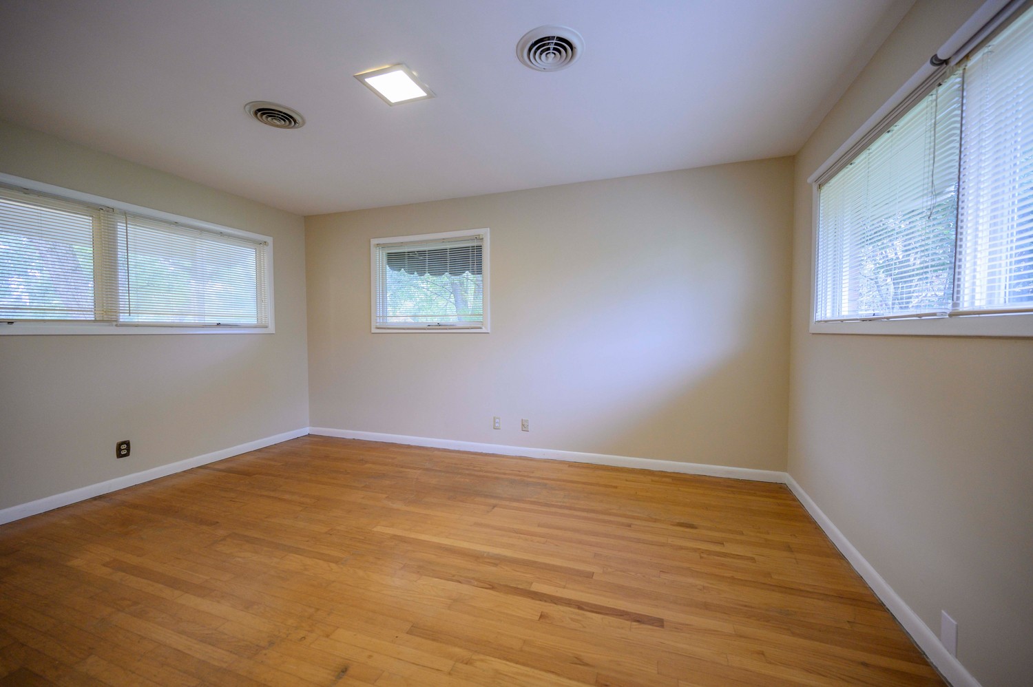 1007 Whitehall Road Murfreesboro, TN 37130 - Photo 32 of 41 Gallery Image 32
