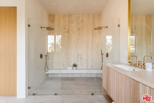 $4,195,000 | 1611 South Bedford Street, Los Angeles, CA 90035