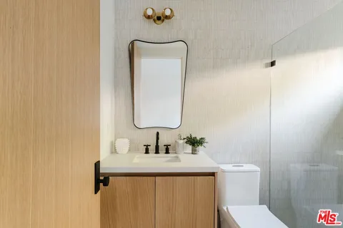 $4,195,000 | 1611 South Bedford Street, Los Angeles, CA 90035