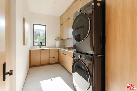 $4,195,000 | 1611 South Bedford Street, Los Angeles, CA 90035