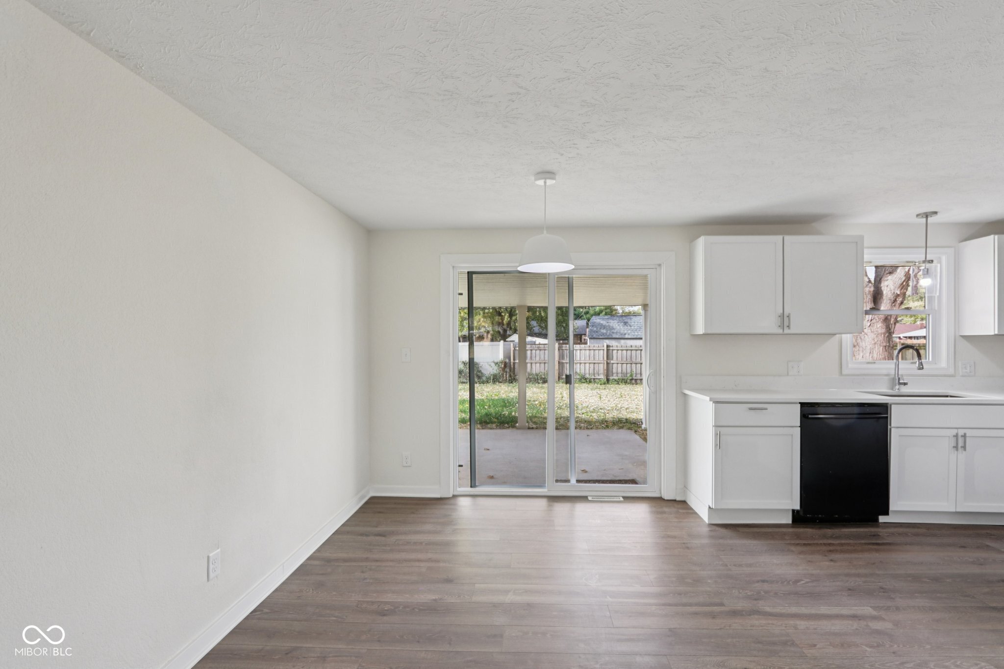 4127 Greenfield Drive Anderson, IN 46013 - Photo 11 of 38