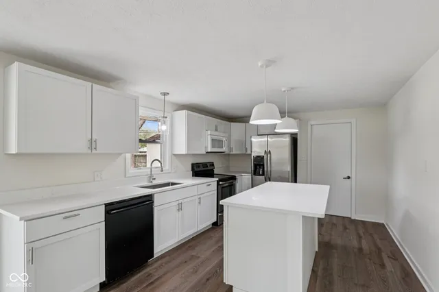 $235,000 | 4127 Greenfield Drive, Anderson, IN 46013