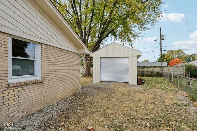 $235,000 | 4127 Greenfield Drive, Anderson, IN 46013