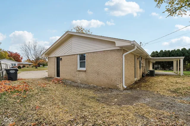 $235,000 | 4127 Greenfield Drive, Anderson, IN 46013