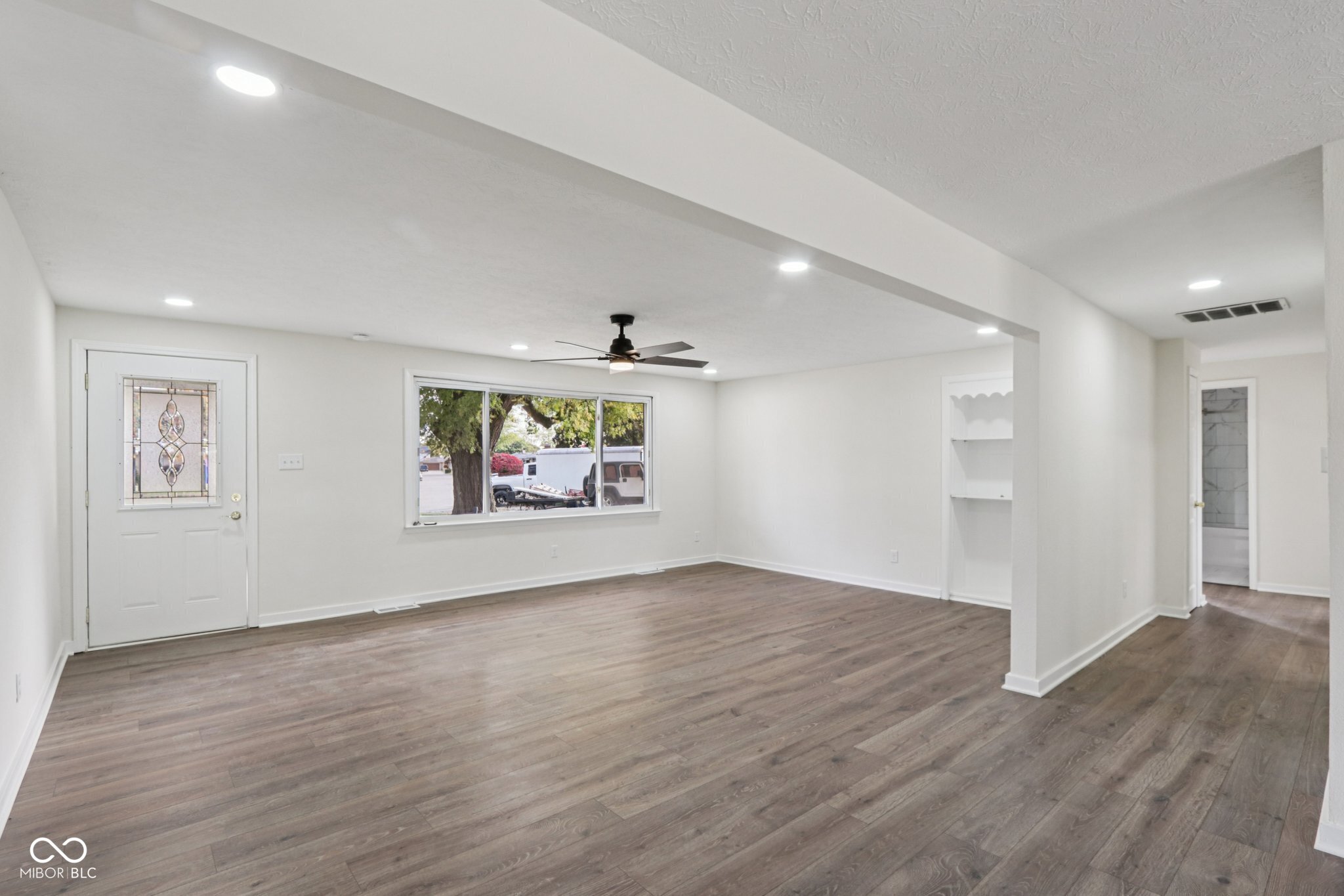 4127 Greenfield Drive Anderson, IN 46013 - Photo 5 of 38