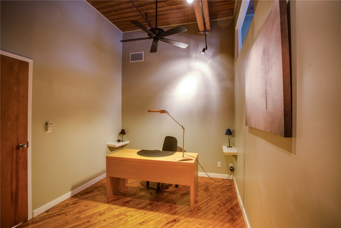 116 Chestnut Street, Unit J1 Providence, RI 02903 - Photo 17 of 22 Bedroom that can also be used as a home office.