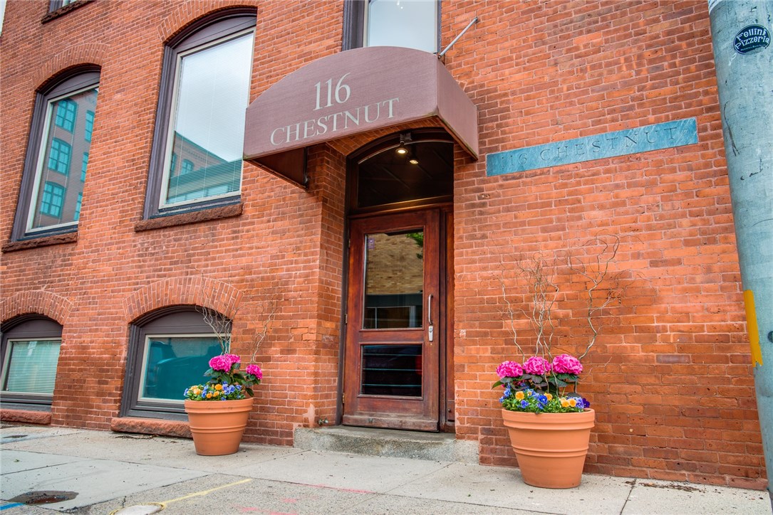 116 Chestnut Street, Unit J1 Providence, RI 02903 - Photo 3 of 22 Front entrance.