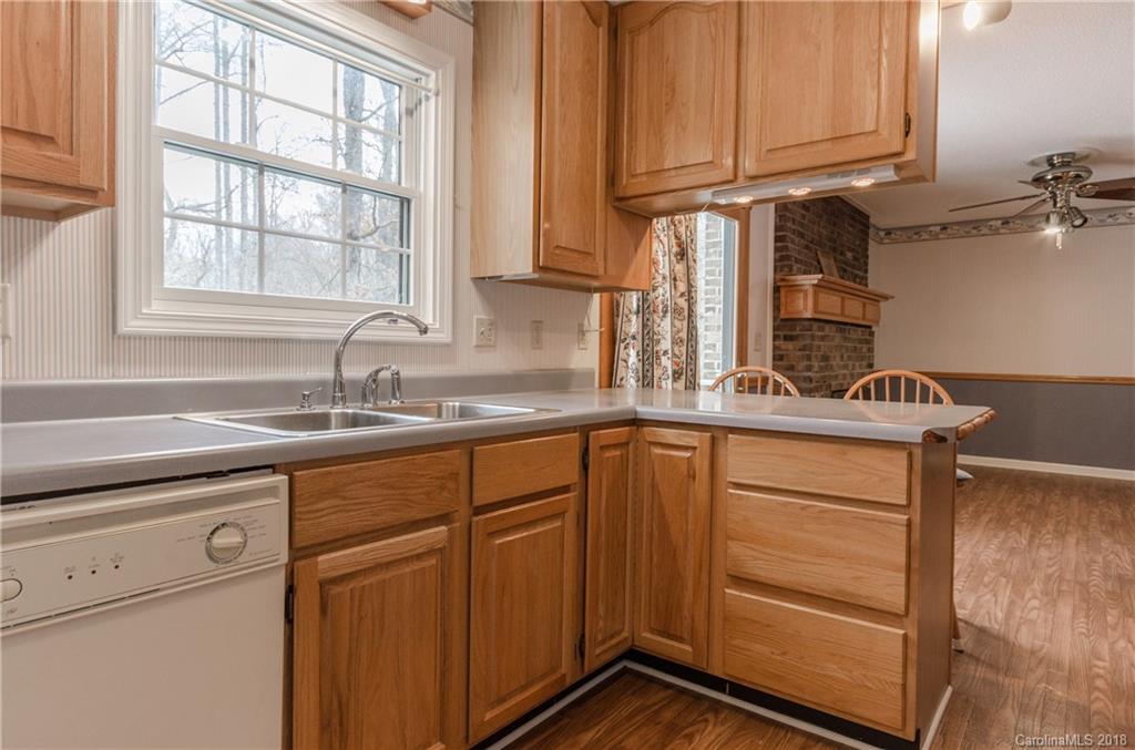 818 Kelly Road, Unit 6 Mount Holly, NC 28120 - Photo 5 of 28 Gallery Image 5