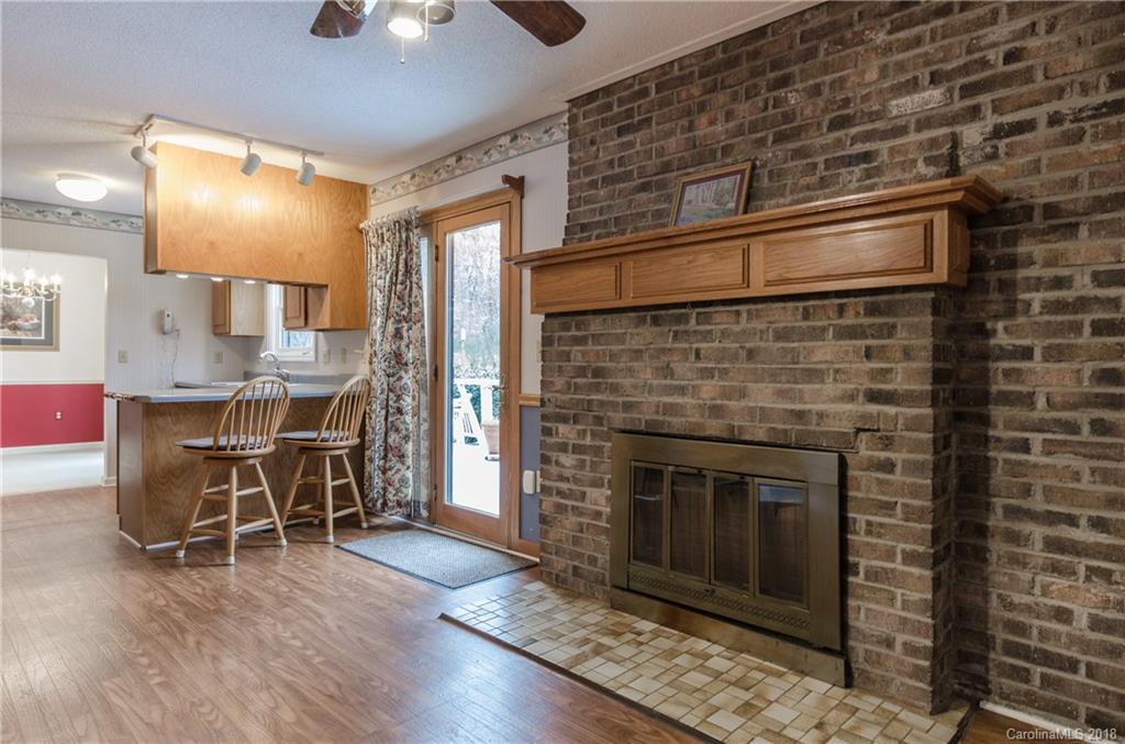 818 Kelly Road, Unit 6 Mount Holly, NC 28120 - Photo 8 of 28 Gallery Image 8