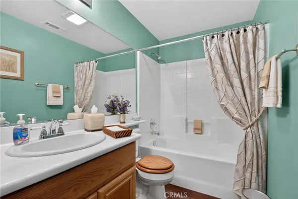 $975,000 | 21012 Oakriver Lane, Newhall, CA 91321