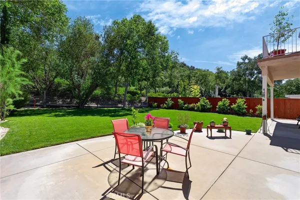 $975,000 | 21012 Oakriver Lane, Newhall, CA 91321