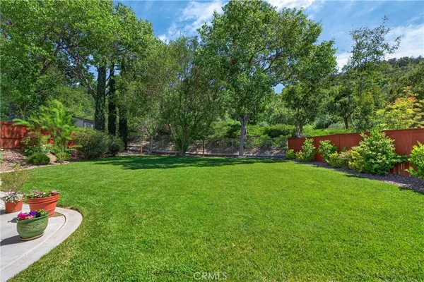 $975,000 | 21012 Oakriver Lane, Newhall, CA 91321